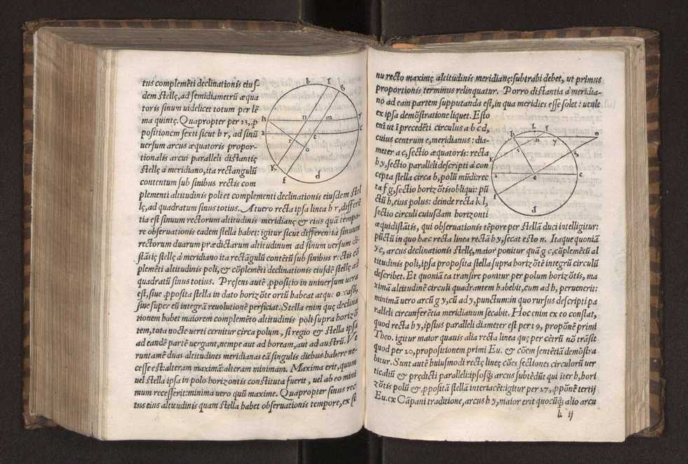 Petri Nonii Salacie[n]sis, De Crepusculis liber unus, nu[n]c rece[n]s & natus et editus. Item Allacen Arabis vetustissimi, de causis crepusculorum liber unus, a Gerardo Cremonensi iam olim latinitate donatus, nunc vero omniu[m] primum in lucem editus 38